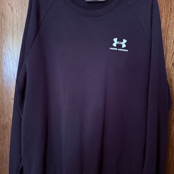 Under Armour Men's Black Fleece Crew Sweatshirt. - Picture 1 of 3